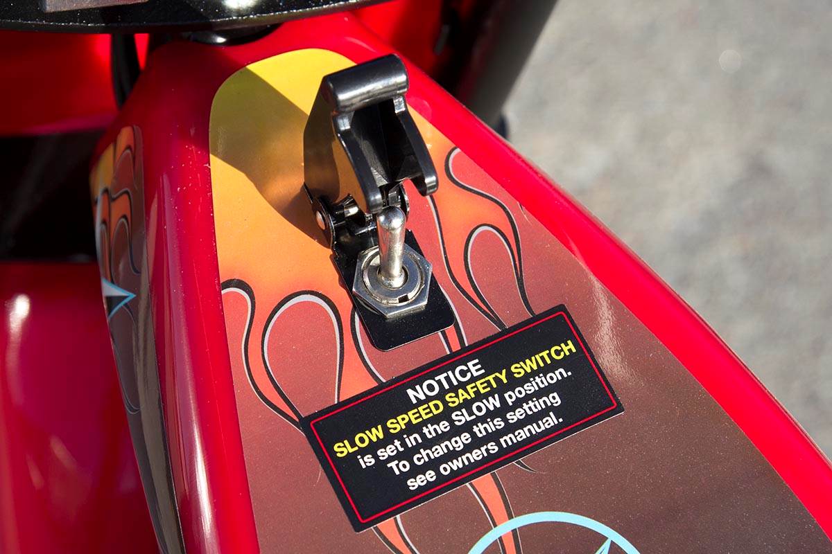 Motovox MBXXSE 24V 7Amp Youth Electric Minibike Motorcycle Red - Damaged
