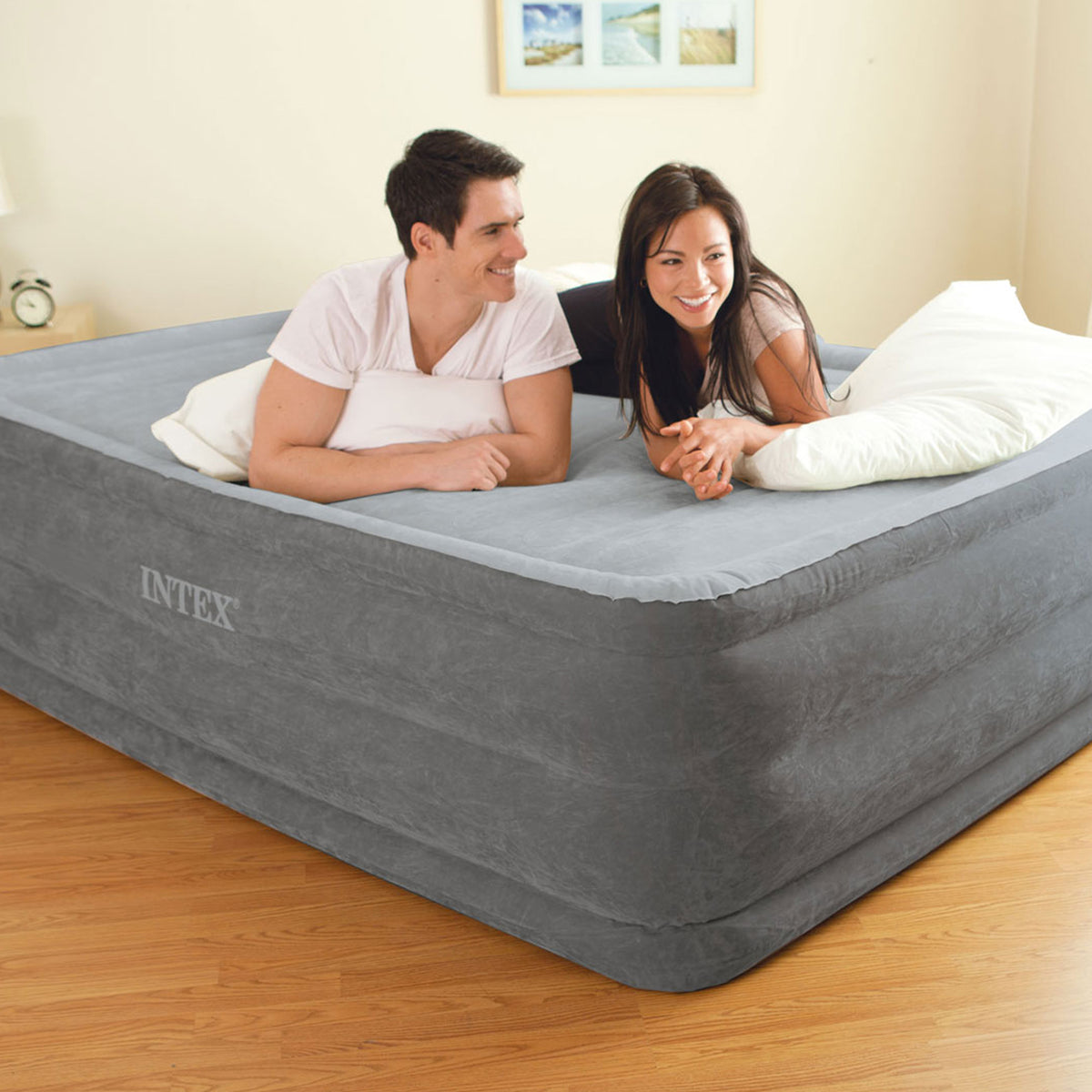 Intex Queen Comfort High Rise Dura-Beam Air Bed Mattress w/Built-In Pump 64417E