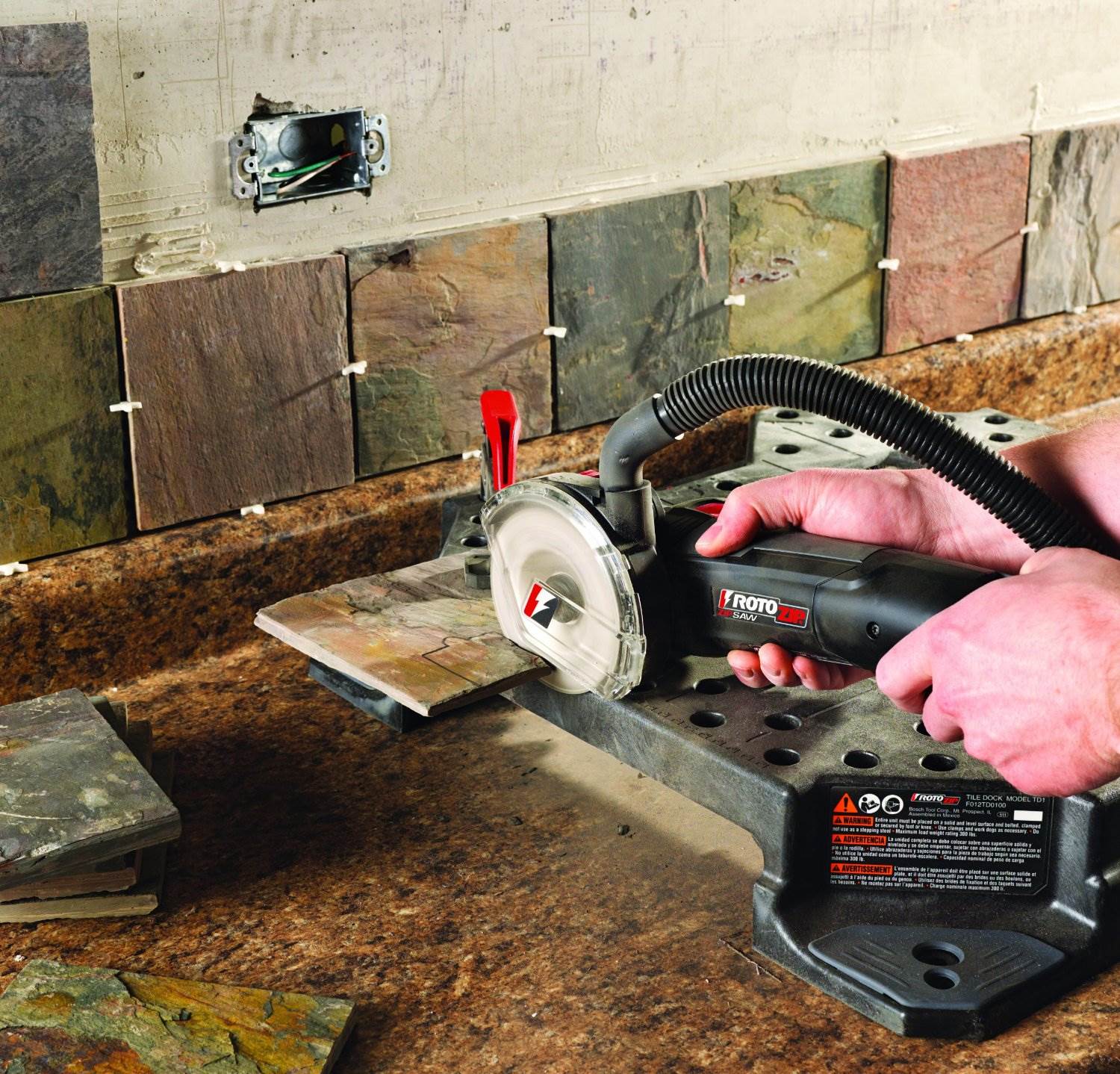 RotoZip RFS1000-20 ZipSaw 7 Amp Electric 120V 4" Multi Cut-Off Saw Kit- Open Box