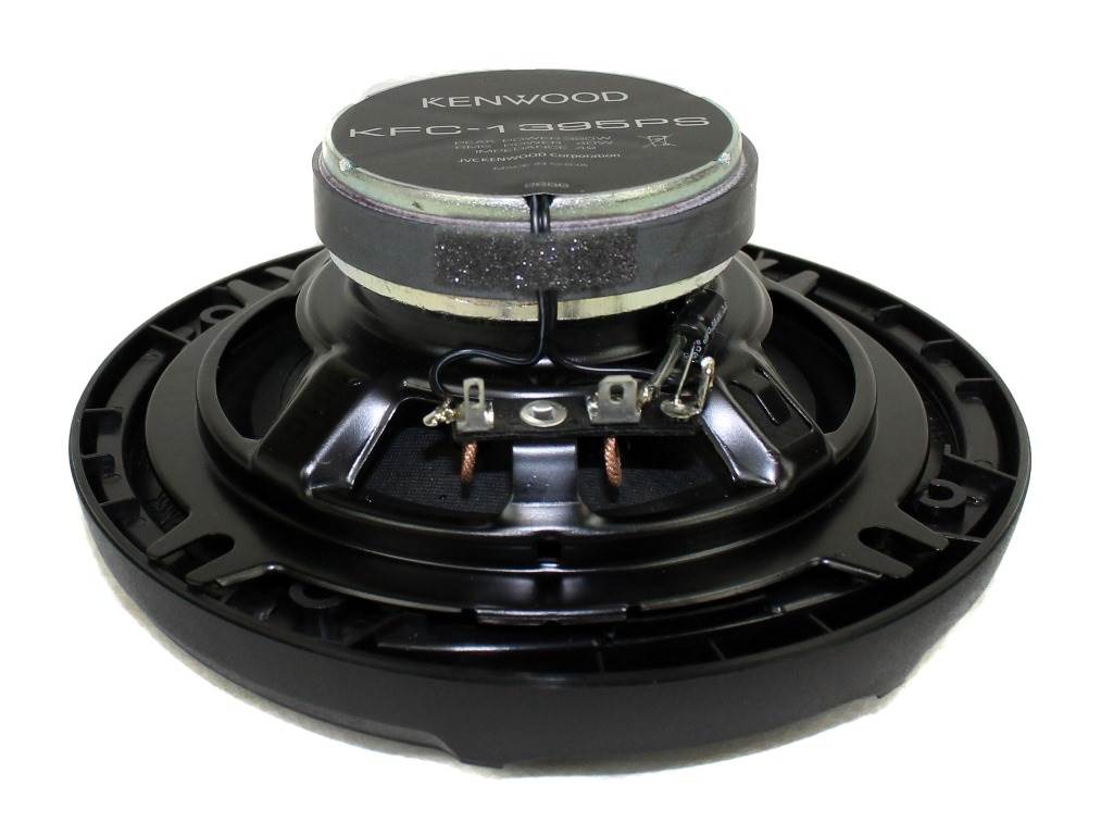 2) Kenwood 5.25" 320 Watt 3-Way Car Audio Coaxial Speakers (Open Box)