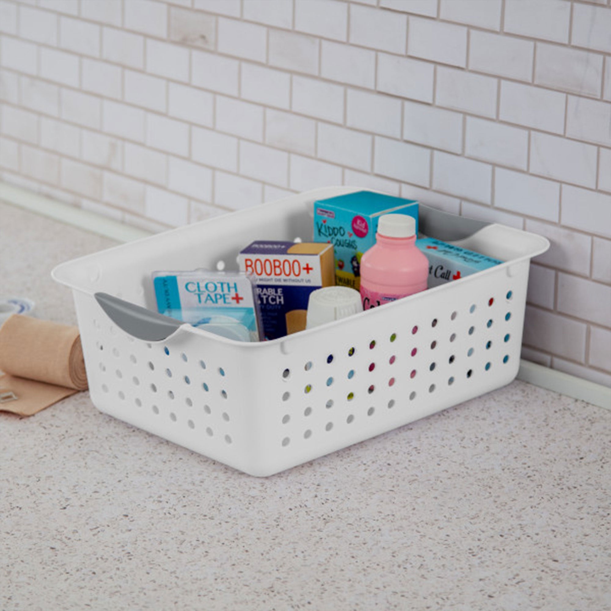 Sterilite Medium Ultra Plastic Storage Baskets, White (Open Box) (6 Pack)