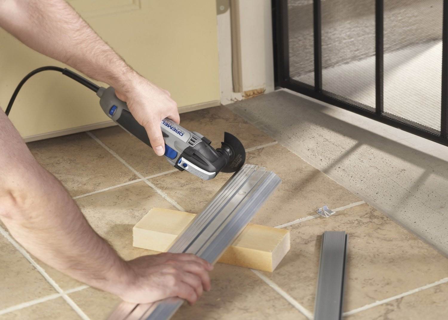 Dremel MM30 2.5-Amp Multi-Max Oscillating Variable Speed Tool Kit (Open Box)