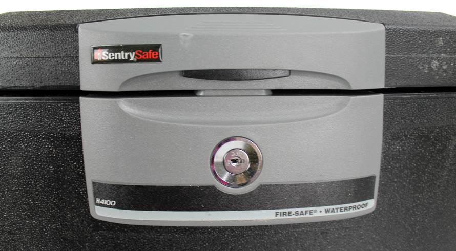 SentrySafe H4100 Fire/Waterproof Security File Office/Home Safe - Damaged
