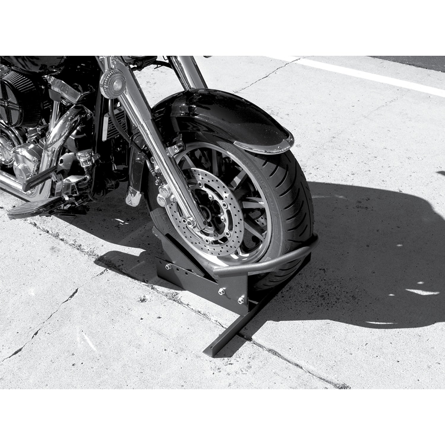 Extreme Max Standard Tip 17-21" Motorcycle Wheel Chock Tie Down Kit (Open Box)