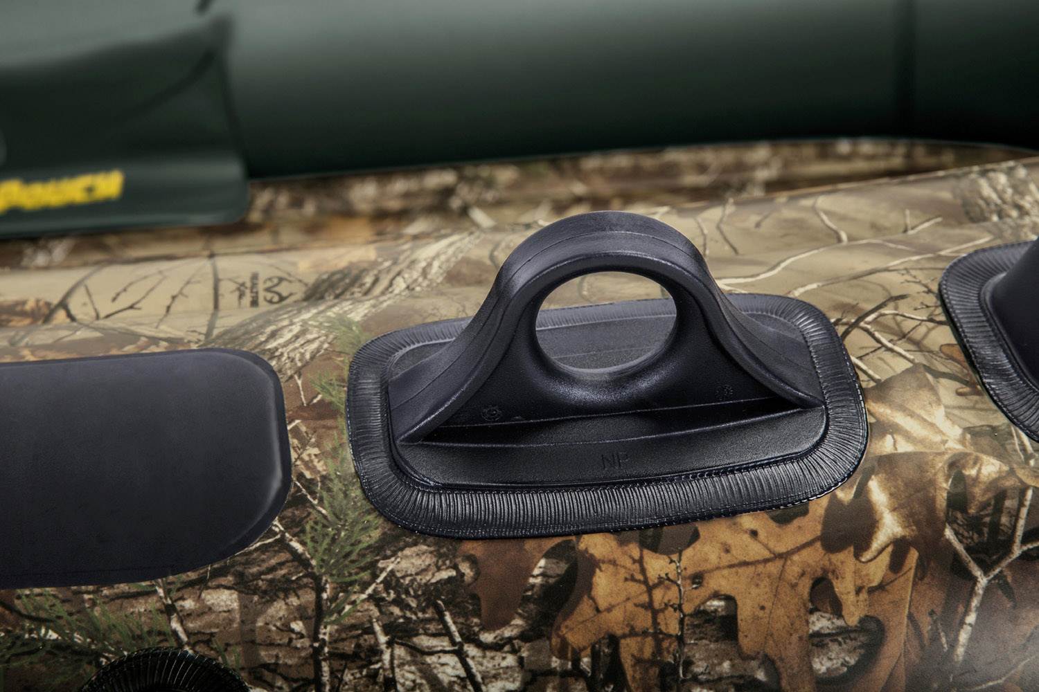 Intex Realtree Camo Seahawk 2 Inflatable Boat Fishing Raft | 68340EP (Open Box)