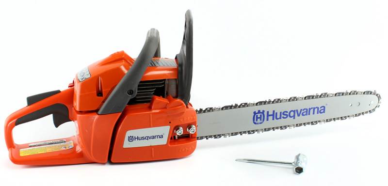 HUSQVARNA 240 16" 38.2cc Gas Powered 2 Cycle Chain Saw Home Chainsaw - For Parts