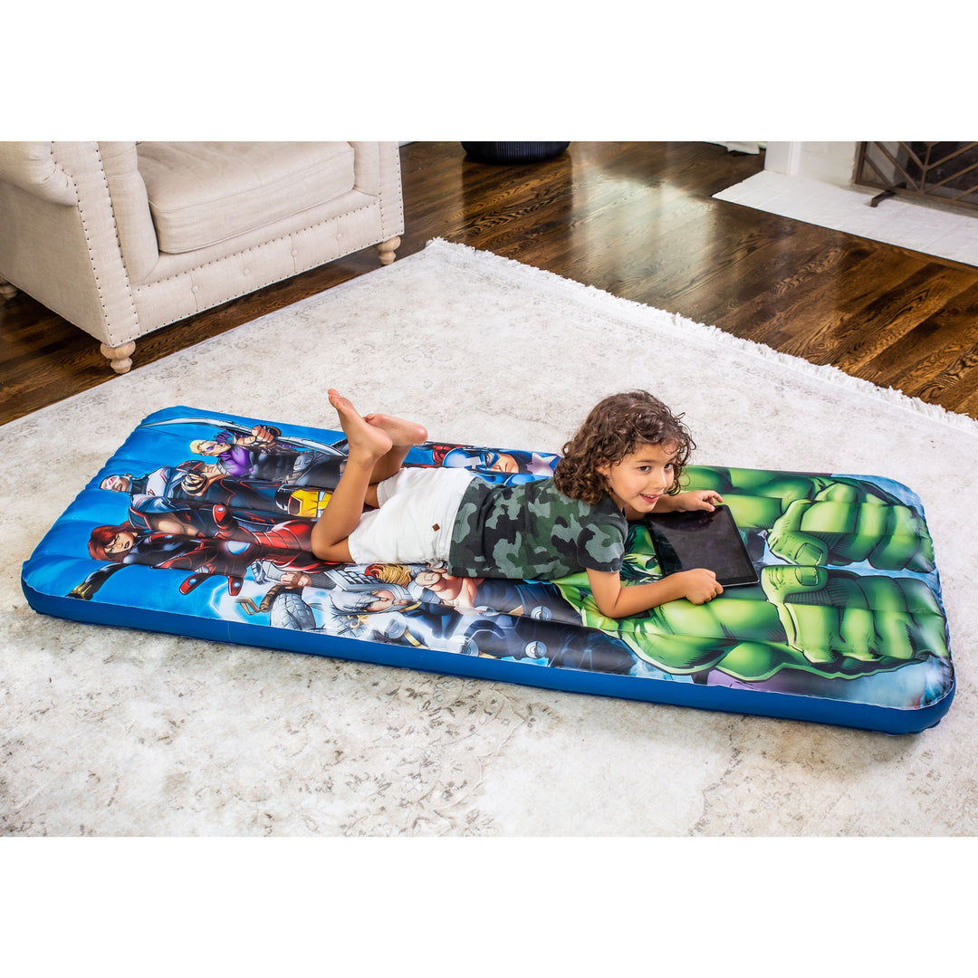 Living iQ Jr Twin Travel Kids Blow Up Air Bed Mattress, Marvel Avengers (Used)