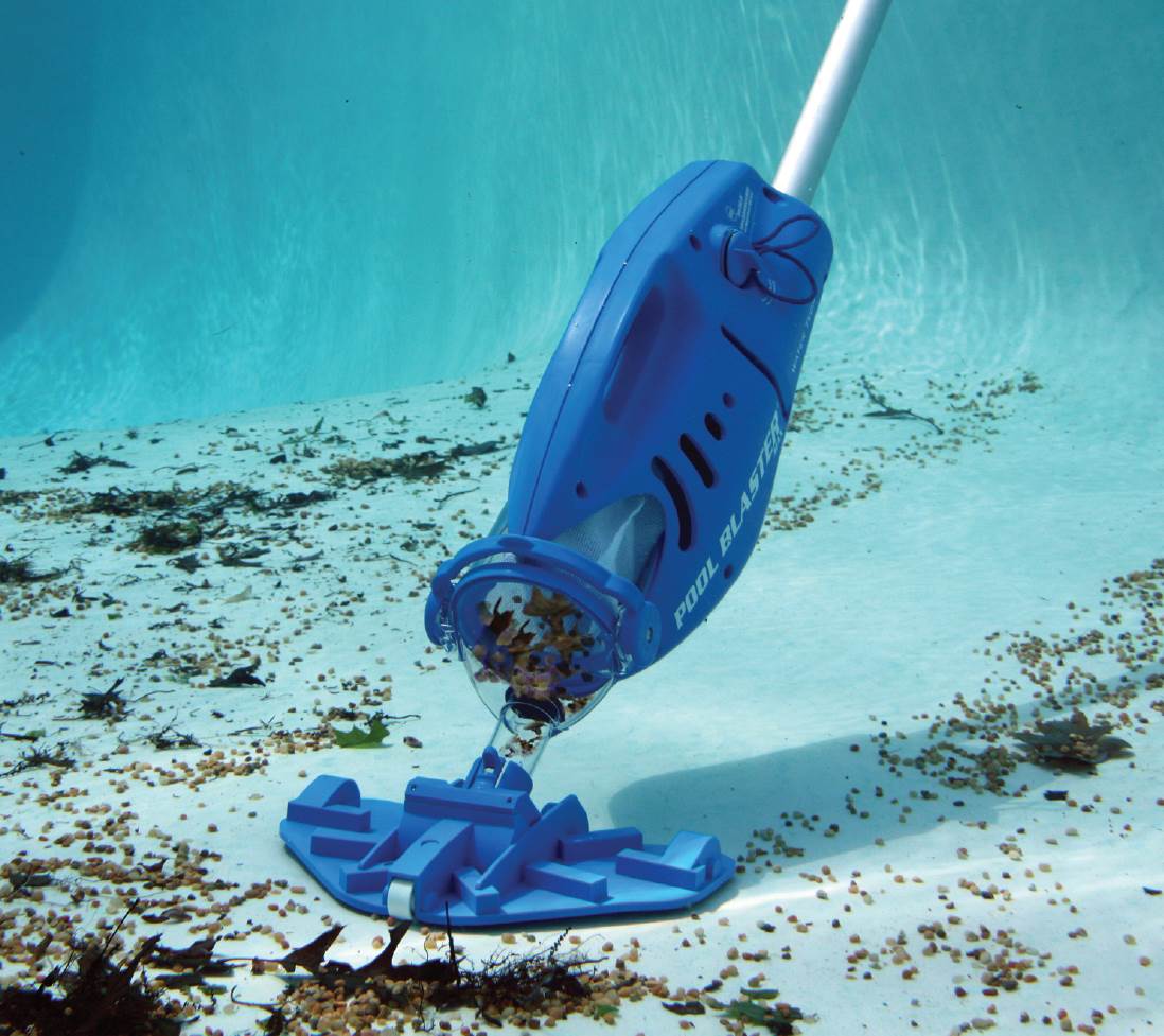 NEW Water Tech Pool Blaster Max Cleaner Pool/Spa Vacuum w/ 7-21' Telescopic Pole