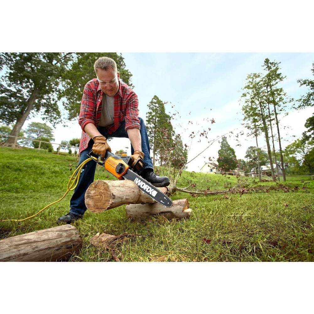 WORX WG305 8.0 Amp 110 Volt 14" Lightweight Durable Electric Chainsaw - Used