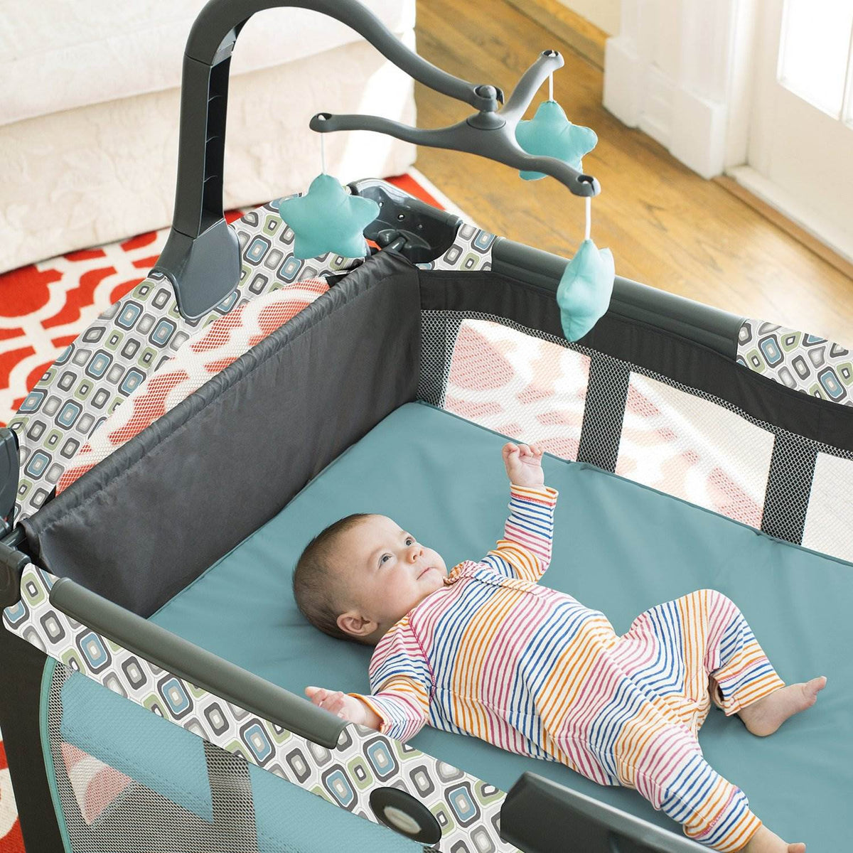 Graco Pack 'n Play Playard Portable Napper & Changer - Affinia | 1925995