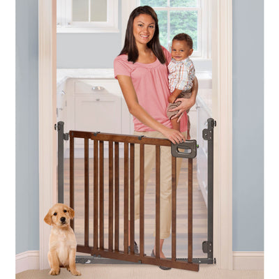 Summer Infant Step to Secure Wood Walk-Through Baby/Pet Gate (Open Box)