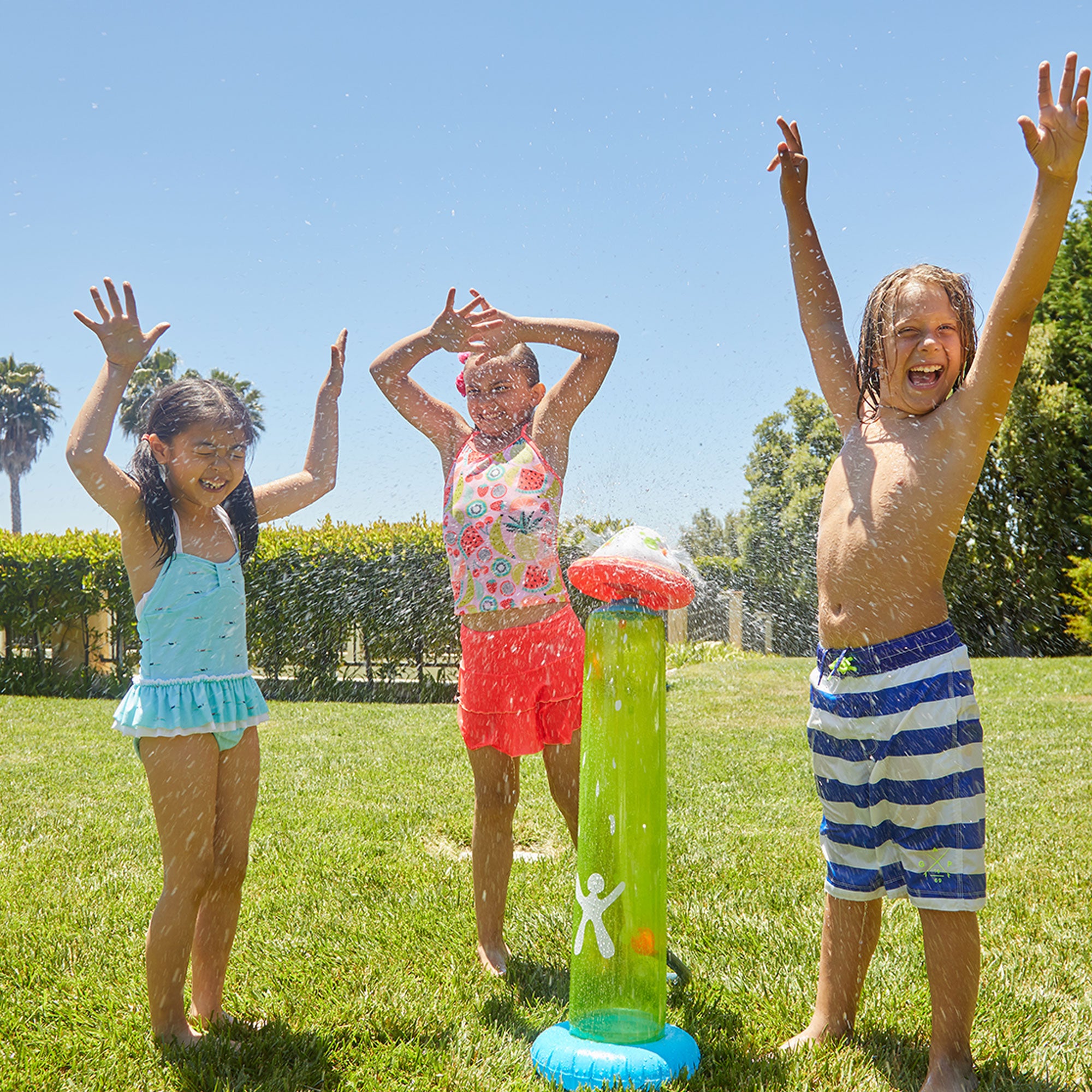 Wham-O UFO Children's Outdoor Spinner Water Sprinkler with Hose Connector Valve