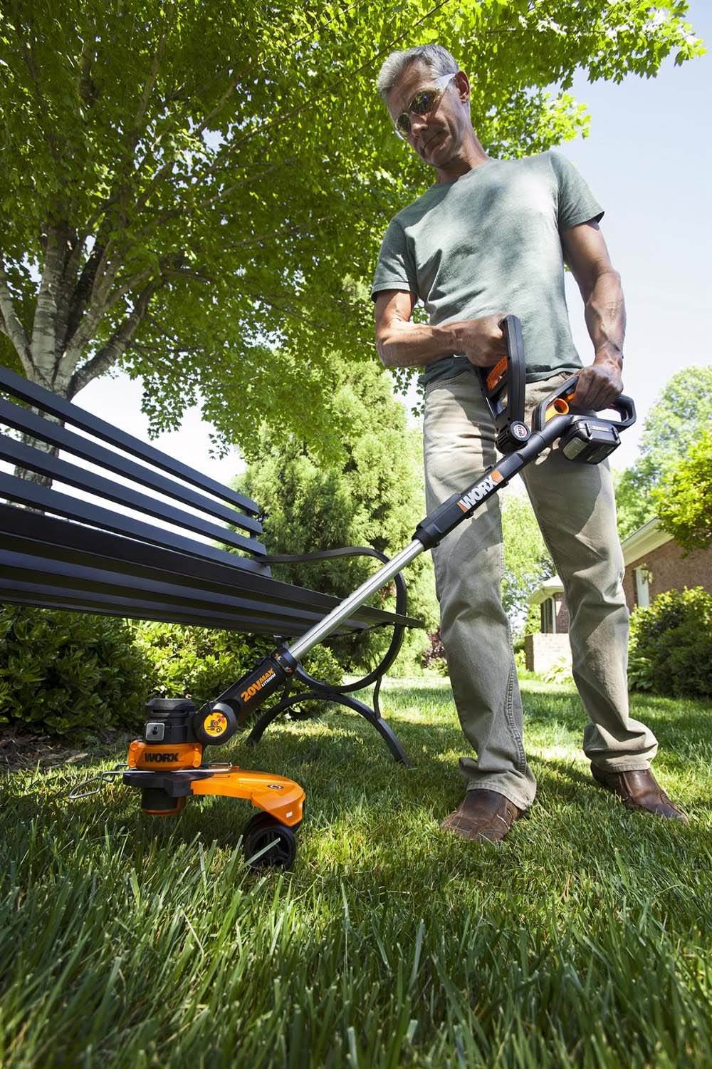 WORX WG175 32V Lithium Cordless Grass Trimmer Edger w/20 Replacement Spools