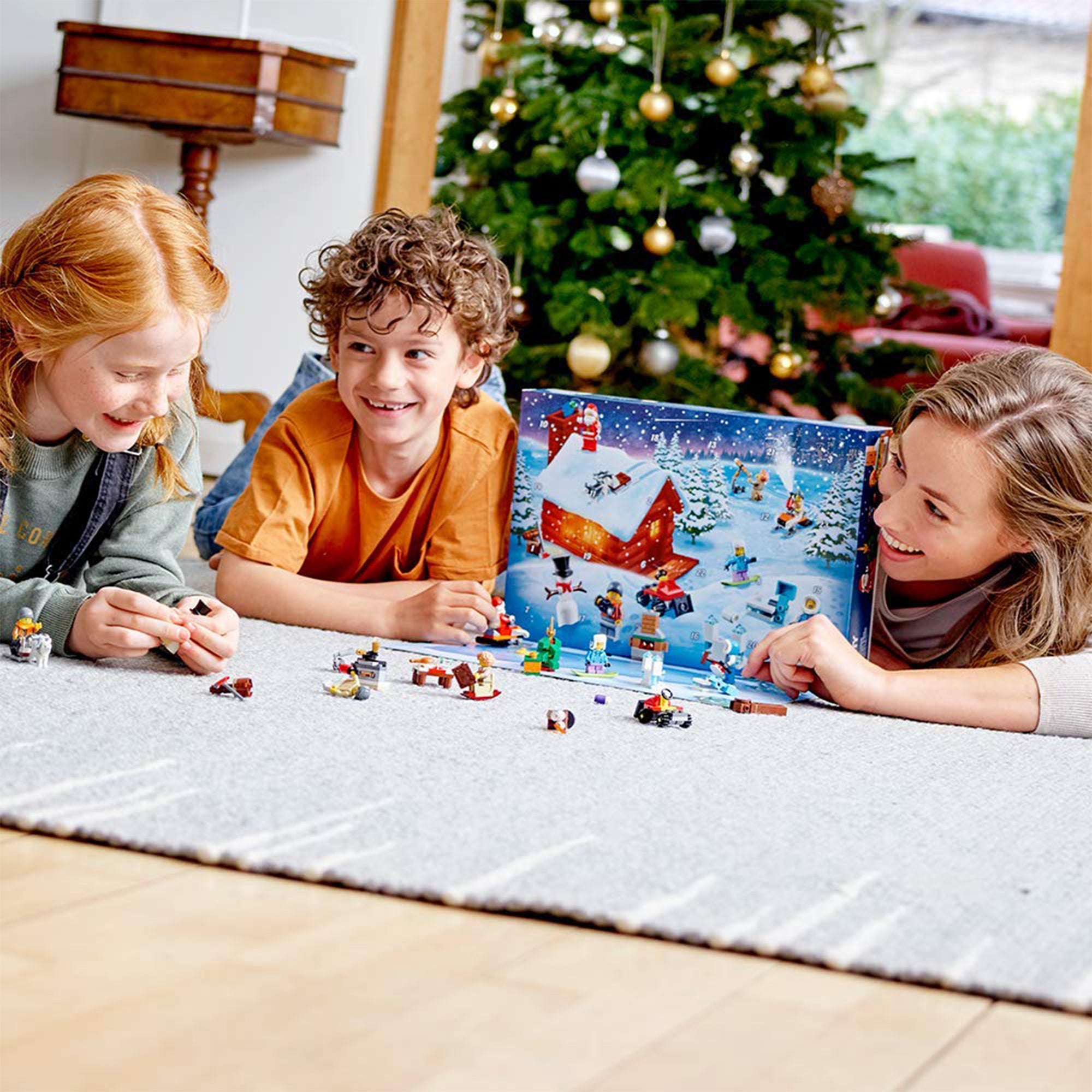 LEGO 60235 2019 Advent Calendar Block Building Kit w/ 7 Minifigures (234 Pieces)