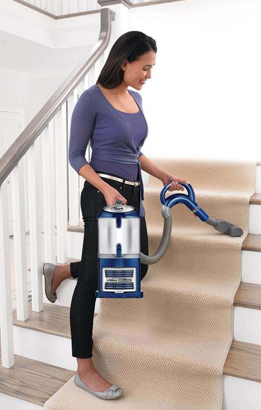Shark NV360 Navigator Lift Away Deluxe Bagless Upright Vacuum Cleaner, Blue