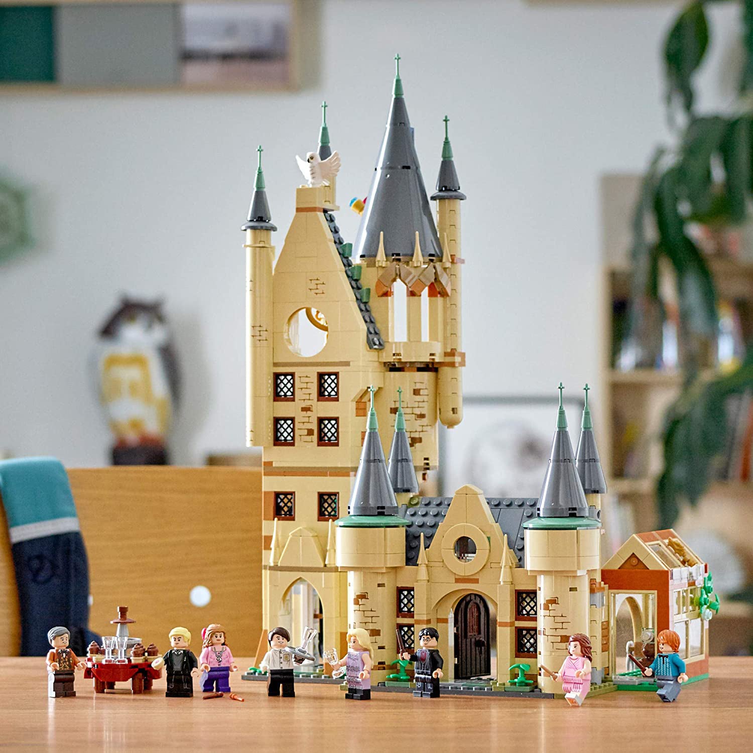 LEGO 75969 Harry Potter Hogwarts Astronomy Tower 971 Piece Building Set for Kids