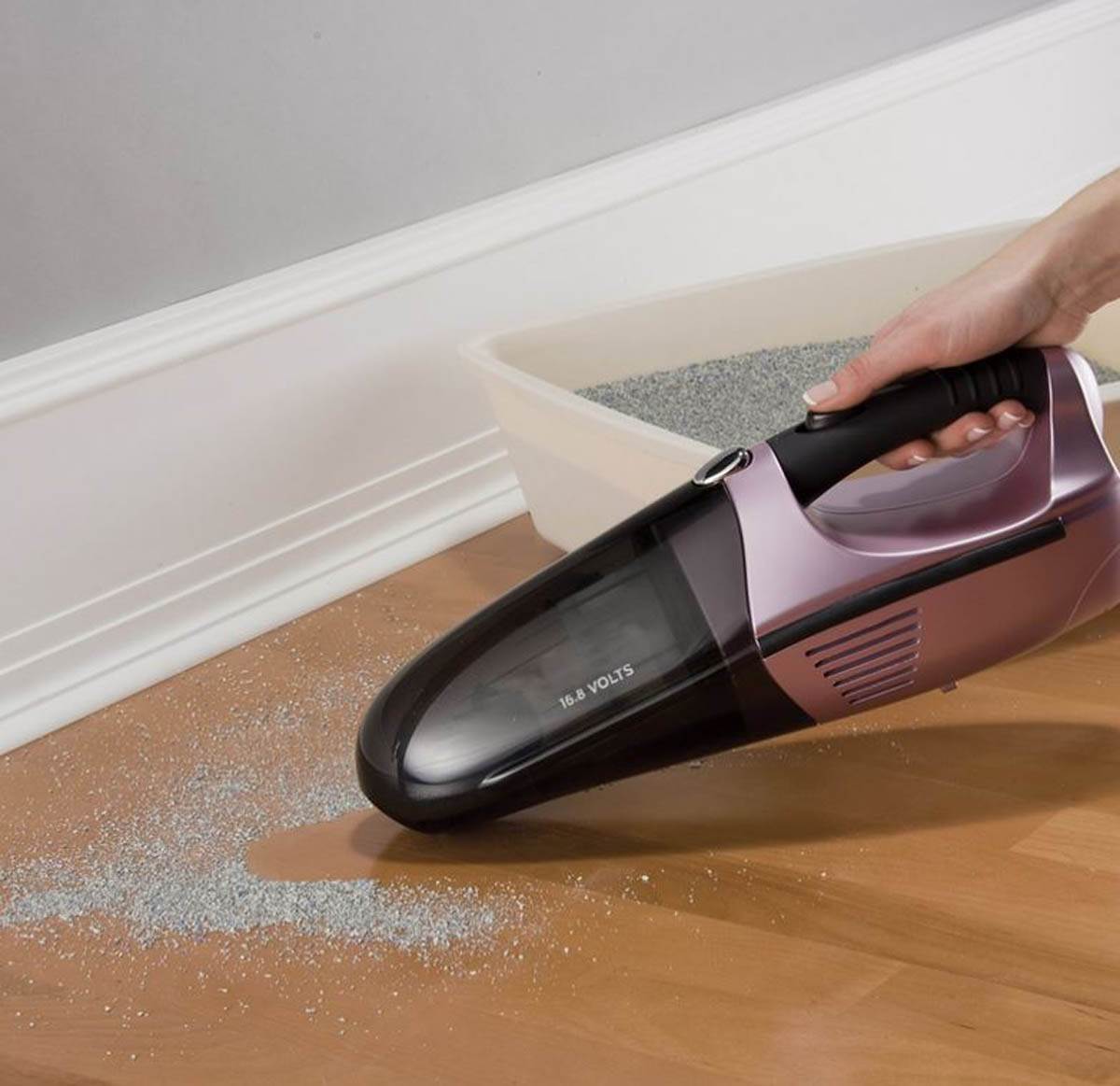 Shark Pet Perfect II 18 V Rechargeable Handheld Portable Vacuum Cleaner-Open Box