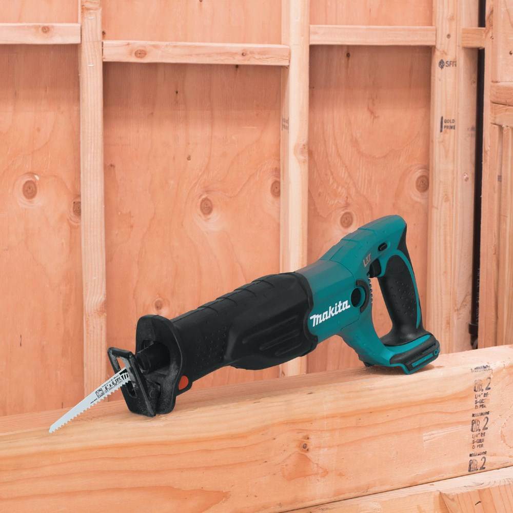 Makita Tools 18V LXT 2900SPM Lithium-Ion Cordless Recipro 1-1/8" Saw (Open Box)