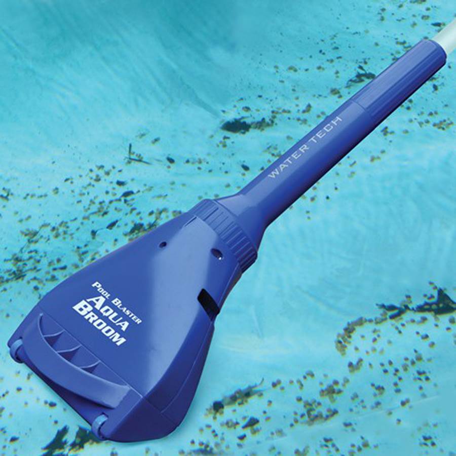 Aqua Broom Swimming Pool Blaster Ultra Battery Vac Cleaner w/ Telescopic Pole