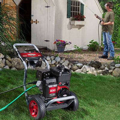 Briggs & Stratton 2.8 GPM 3000 PSI Gas Pressure Washer 900 Series OHV - Damaged