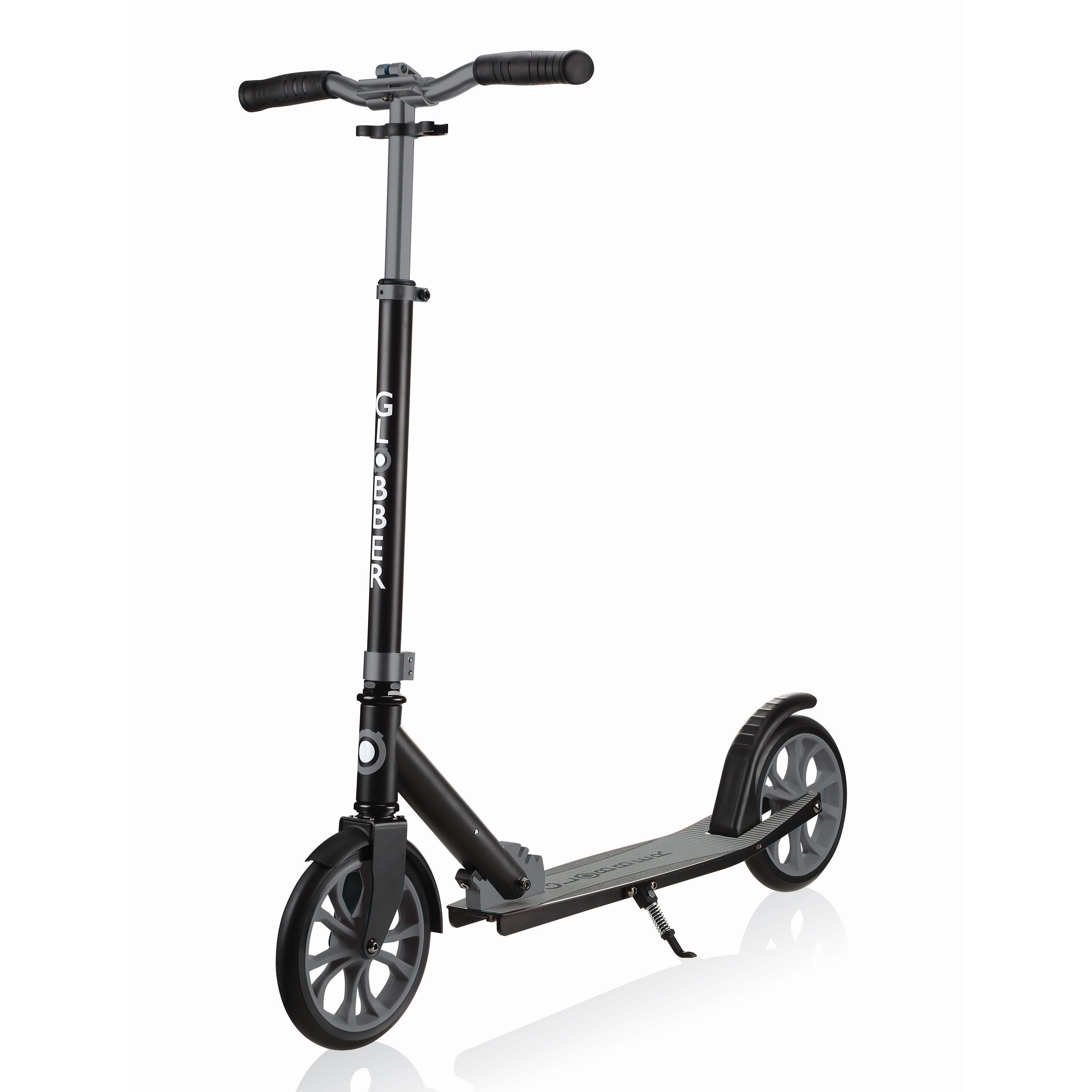 Globber NL Foldable 2-Wheel Kick Scooter with Sport Elbow & Knee Pad Set