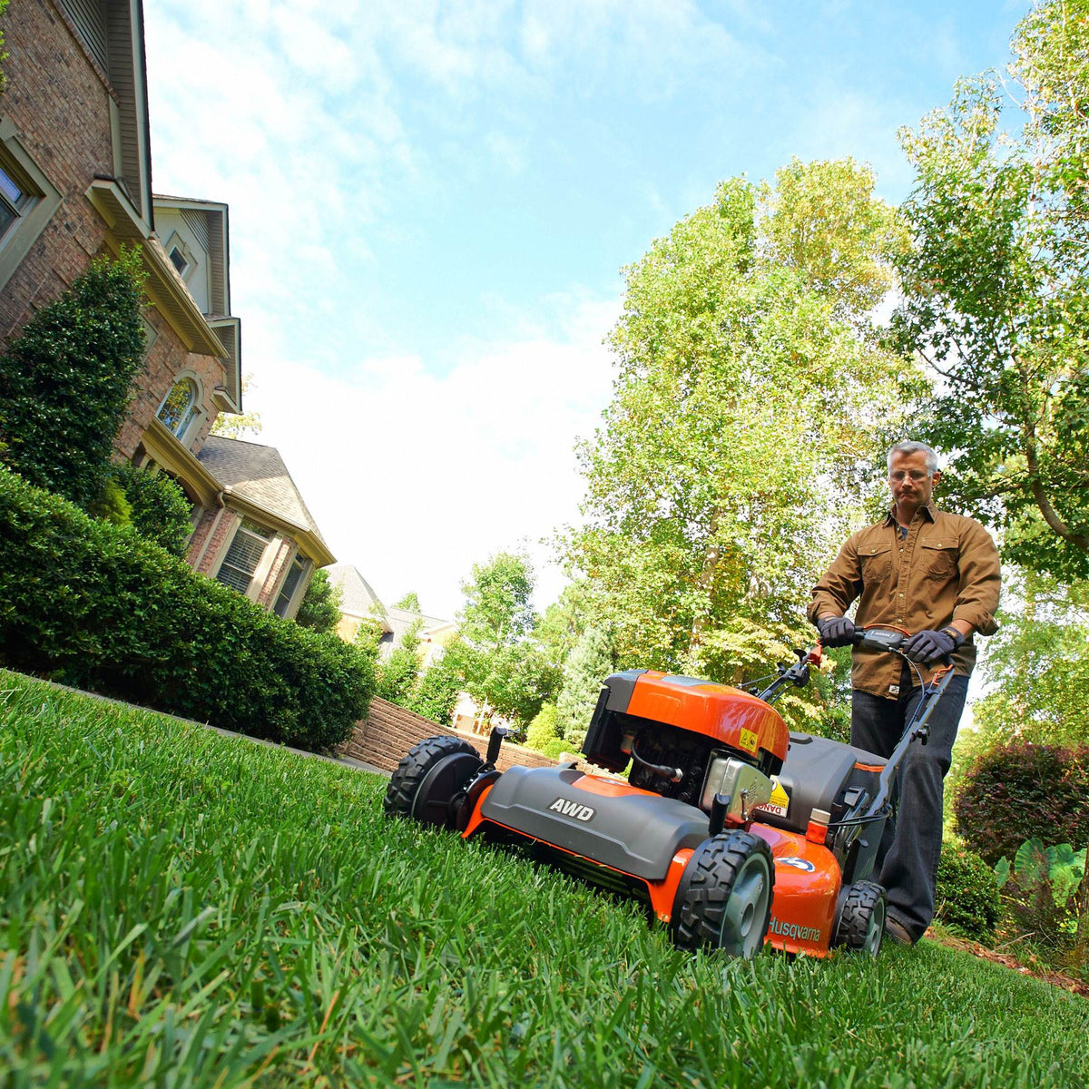 Husqvarna All-Wheel Drive 22-Inch Cutting Width Walk Behind Mower (For Parts)