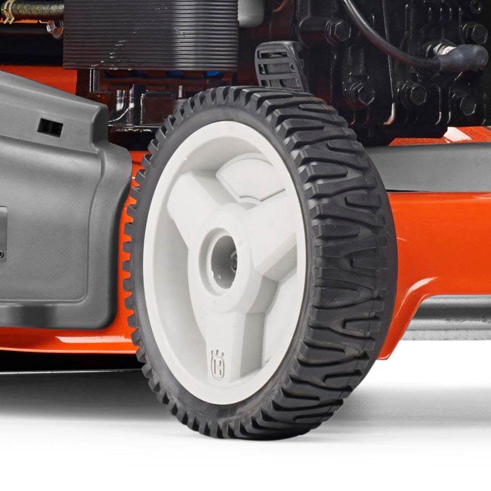 Husqvarna 22" 3-In-1 FWD Variable Speed 725ex Engine Gas Lawn Mower (Open Box)