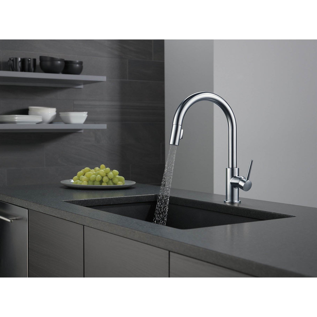 Delta Single Handle Trinsic Kitchen Sink Faucet, Arctic Stainless (Used)