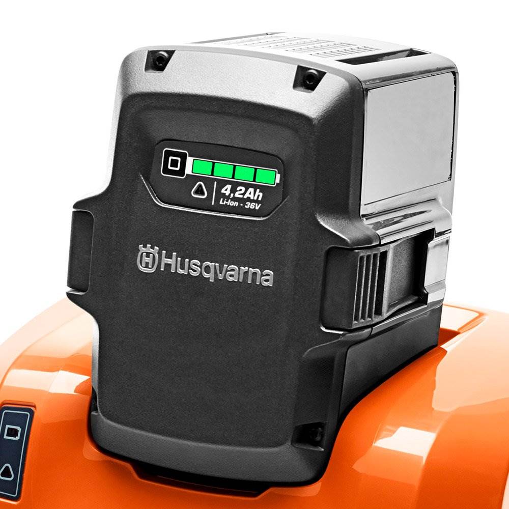 Husqvarna 36-Volt 4.2 Ah Compact Lithium-Ion Battery | BLi150 (Open Box)