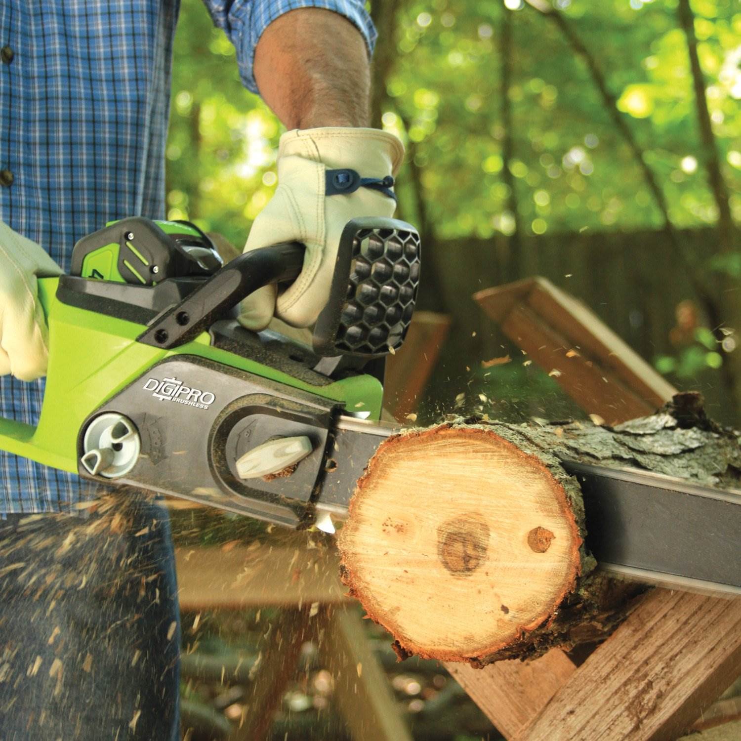 Greenworks 40V 16 Inch Bar Cordless Chainsaw (Battery Not Included) (Open Box)