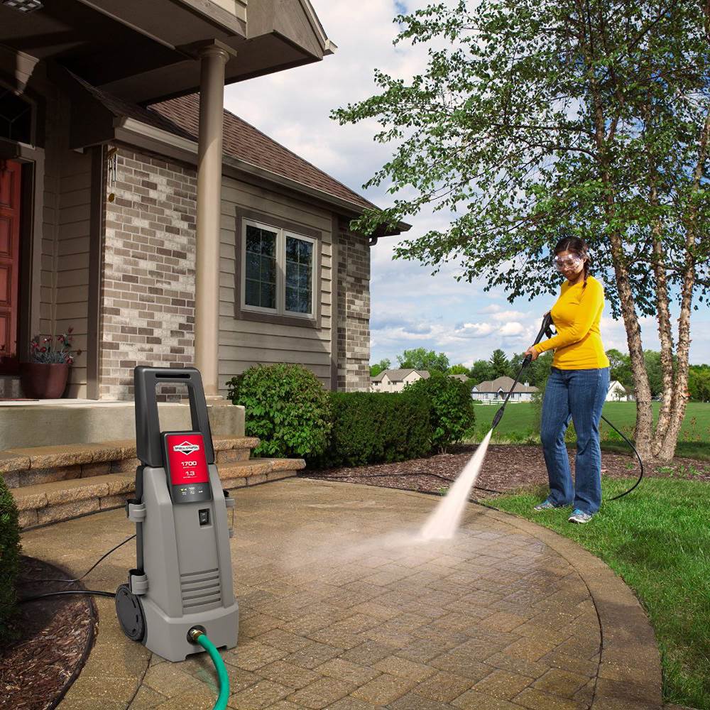 Briggs & Stratton 1700 PSI 1.3 GPM Electric Powered Pressure Washer (Incomplete)