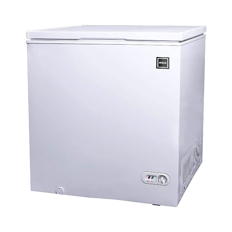 Frigidaire 7.1 Cubic Foot Home Compact Food Storage Chest Freezer, White (Used)
