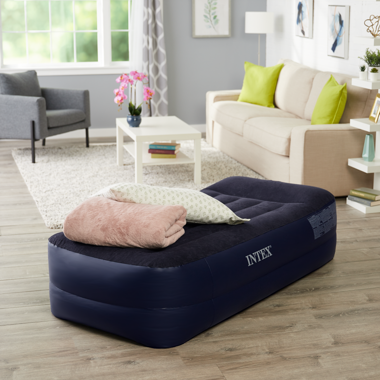 Intex Dura-Beam Pillow Rest Airbed Mattress w/ Fiber-Tech Built-In Pump, Twin