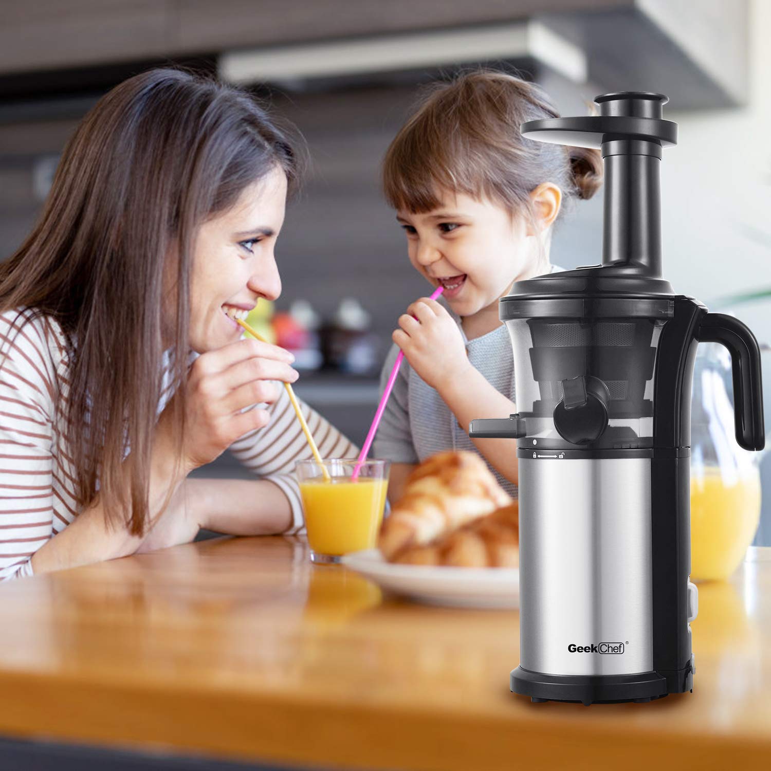Geek Chef Compact Electric Masticating Juice Extractor (Certified Refurbished)