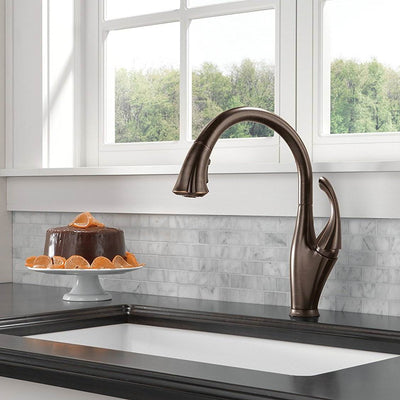 Delta Addison Single Handle Kitchen Faucet, Venetian Bronze (Open Box)