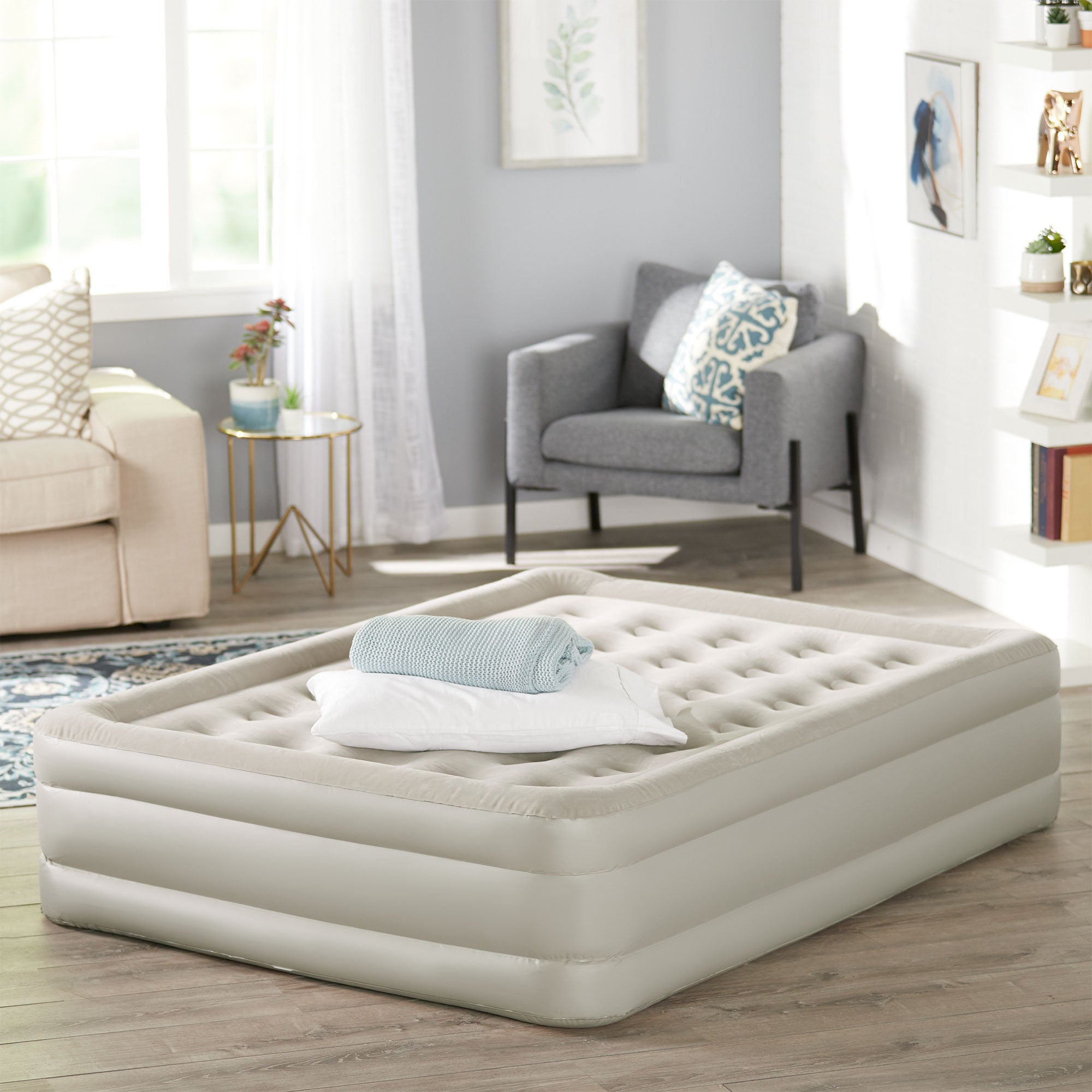 Insta-Bed 18 Inch Queen Sized Inflatable Airbed Mattress with Internal AC Pump