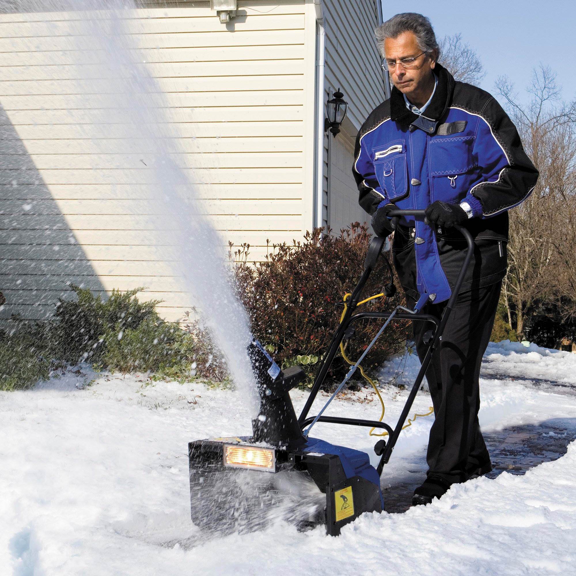 Snow Joe SJ621 Ultra 18 Inch 13.5 Amp Electric Snow Thrower with 4 Blade Auger