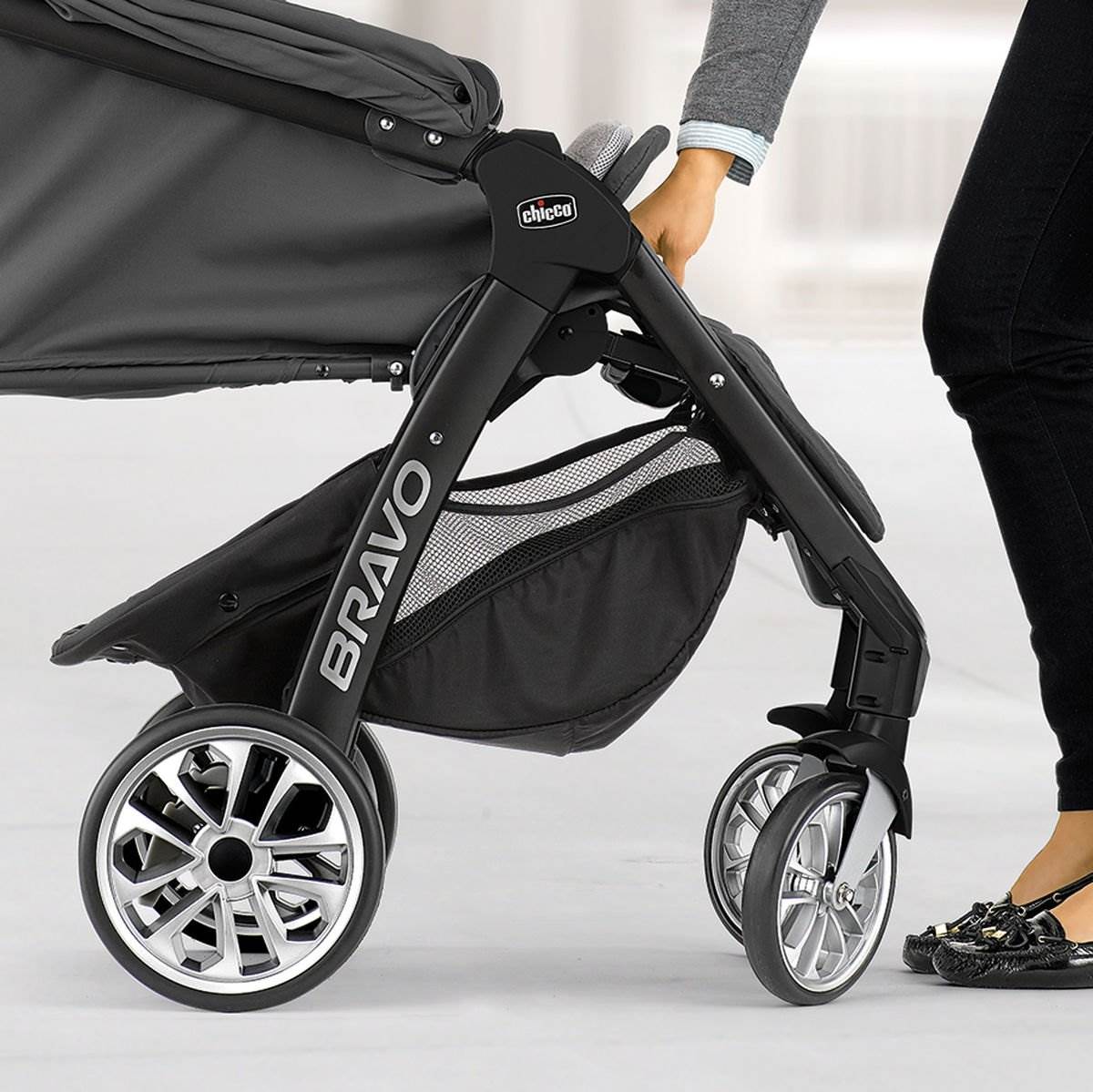 Chicco 3-in-1 Removable Seat Quick-Fold Multi-Position Bravo Stroller (Open Box)