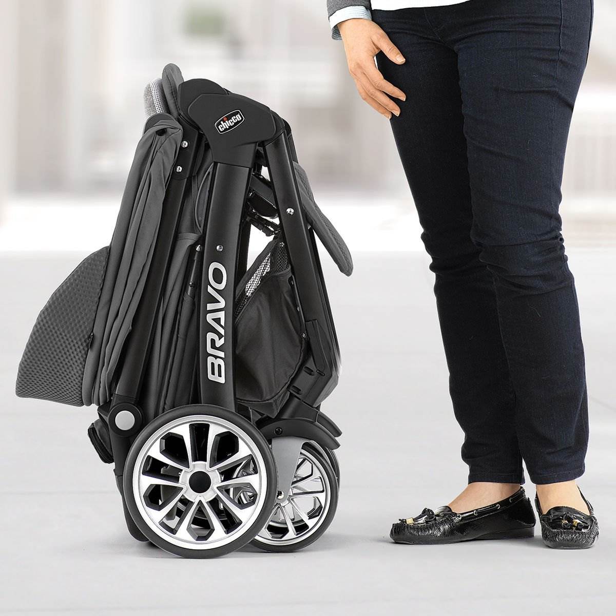 Chicco 3-in-1 Removable Seat Quick-Fold Multi-Position Bravo Stroller (Open Box)