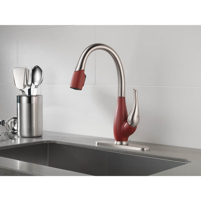 Delta Fuse Single Handle Pull-Down Kitchen Faucet, Stainless | Chili (Open Box) - VMInnovations