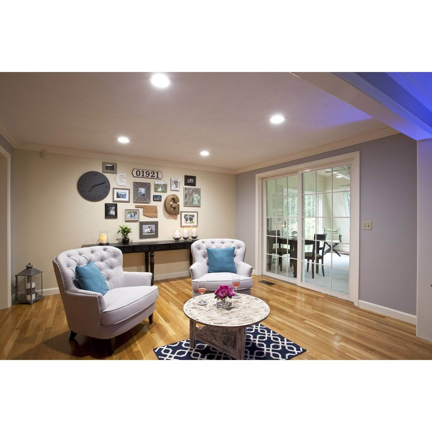 Sylvania Lightify by Osram Smart Home Kit with 2 LED Lights, Gateway (Open Box)