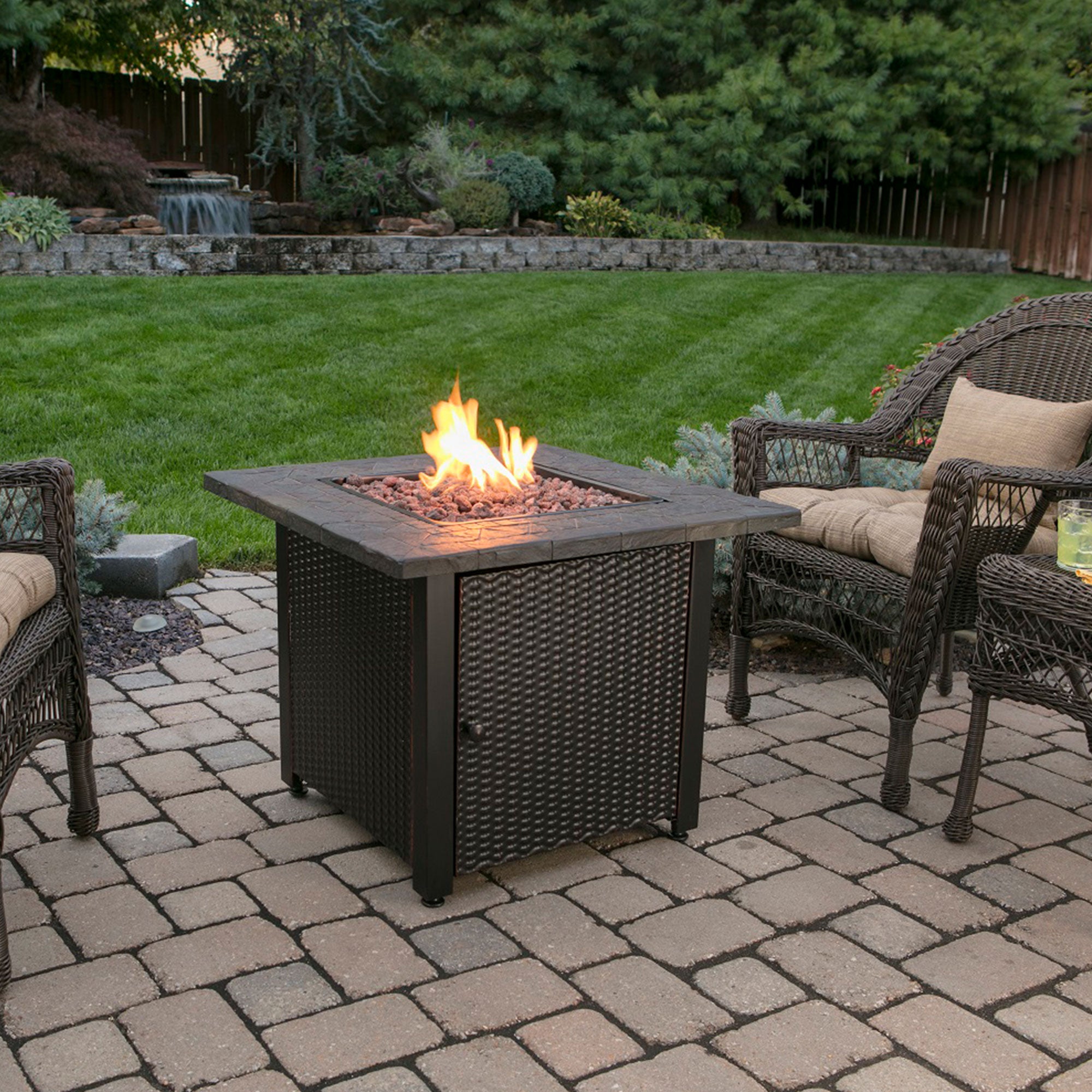 Endless Summer Decorative Push Button Outdoor LP Gas Fire Pit + Rocks (Damaged)