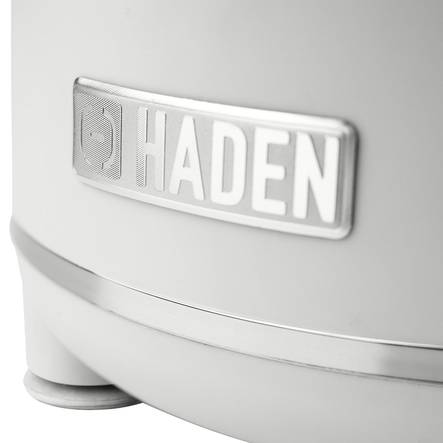 Haden 75062 Heritage Retro Style 56 Ounce 5 Speed Blender with Glass Jar, White (Refurbished)