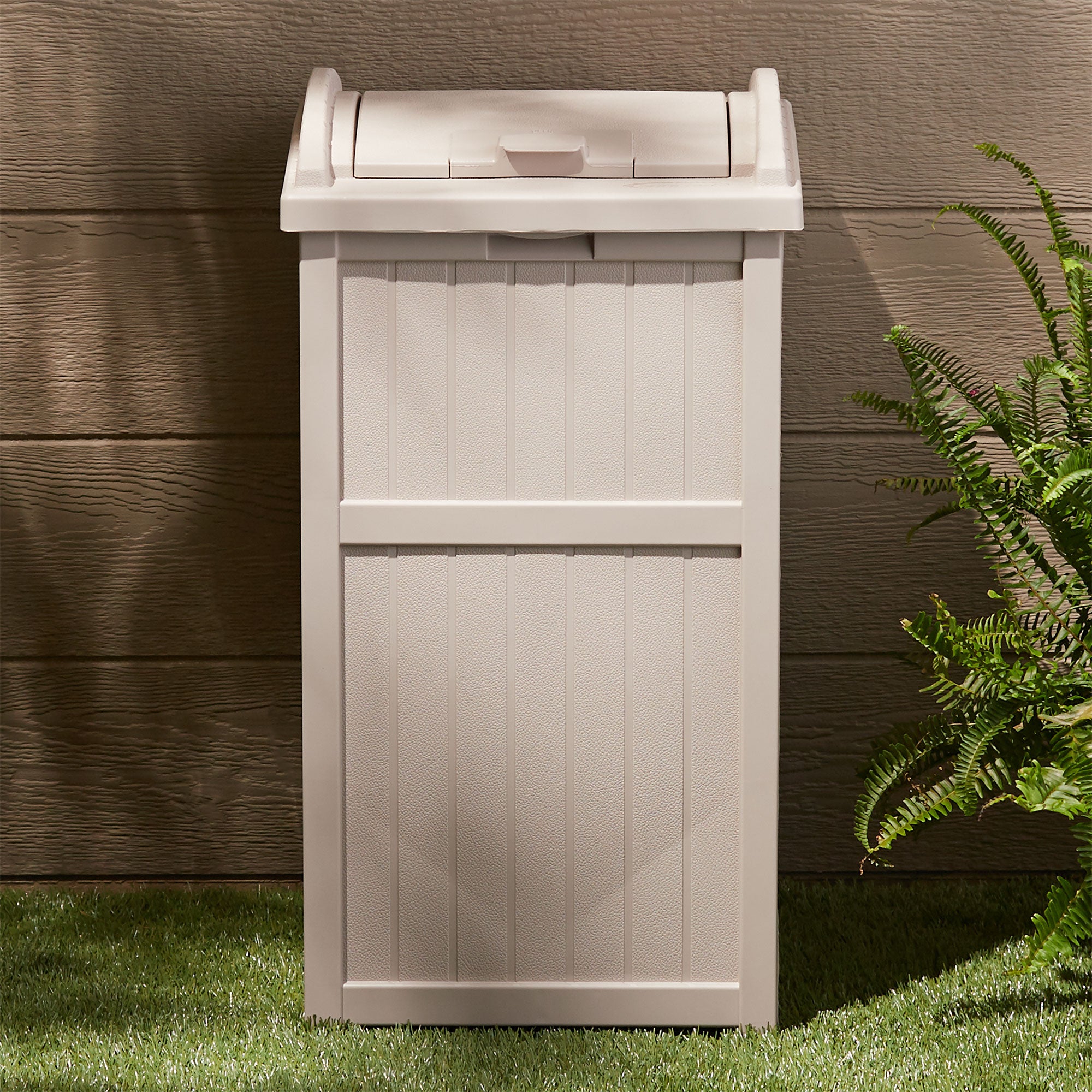 Suncast GH1732 Trash Hideaway 33 Gallon Resin Outdoor Garbage Container, Taupe (For Parts)