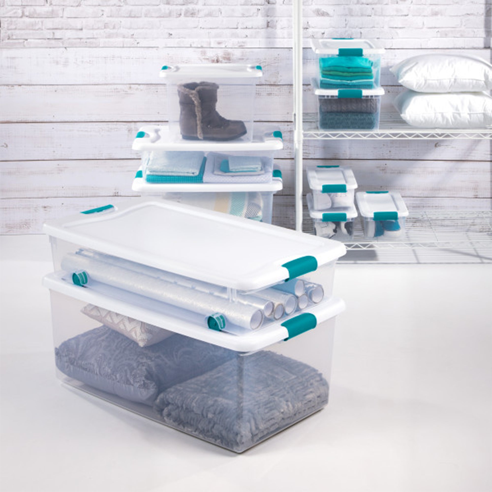 Sterilite 32-Quart Clear & Blue Stackable Latching Storage Box Container (Open Box)