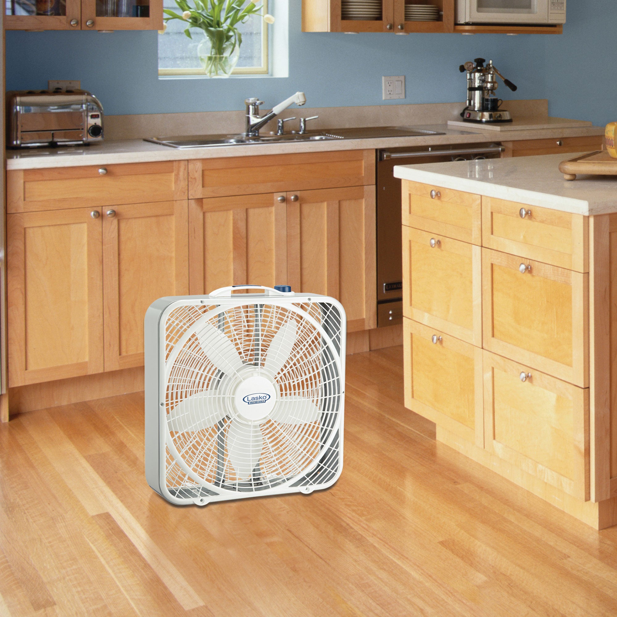 Lasko 20" 3-Speed Weather Shield Box Fan w/ Easy Carry Handle, White (Damaged)