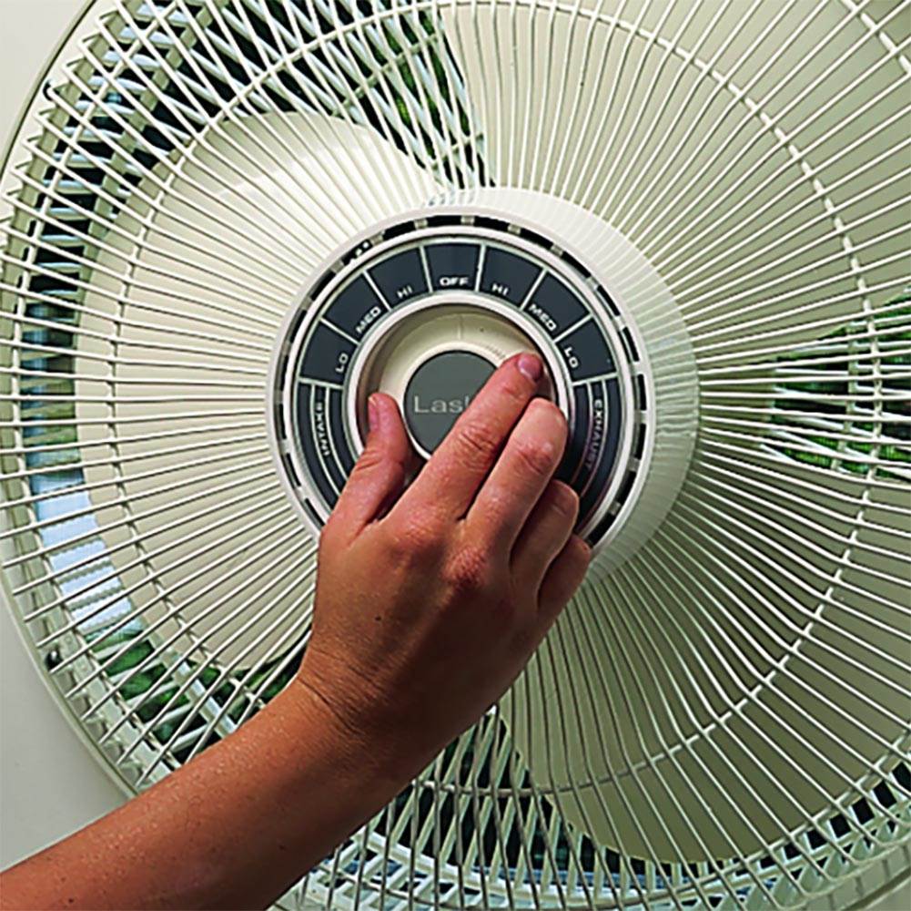 Lasko 16 Inch 3 Speed Powerful Electric Reversible Window Fan, White (Open Box)