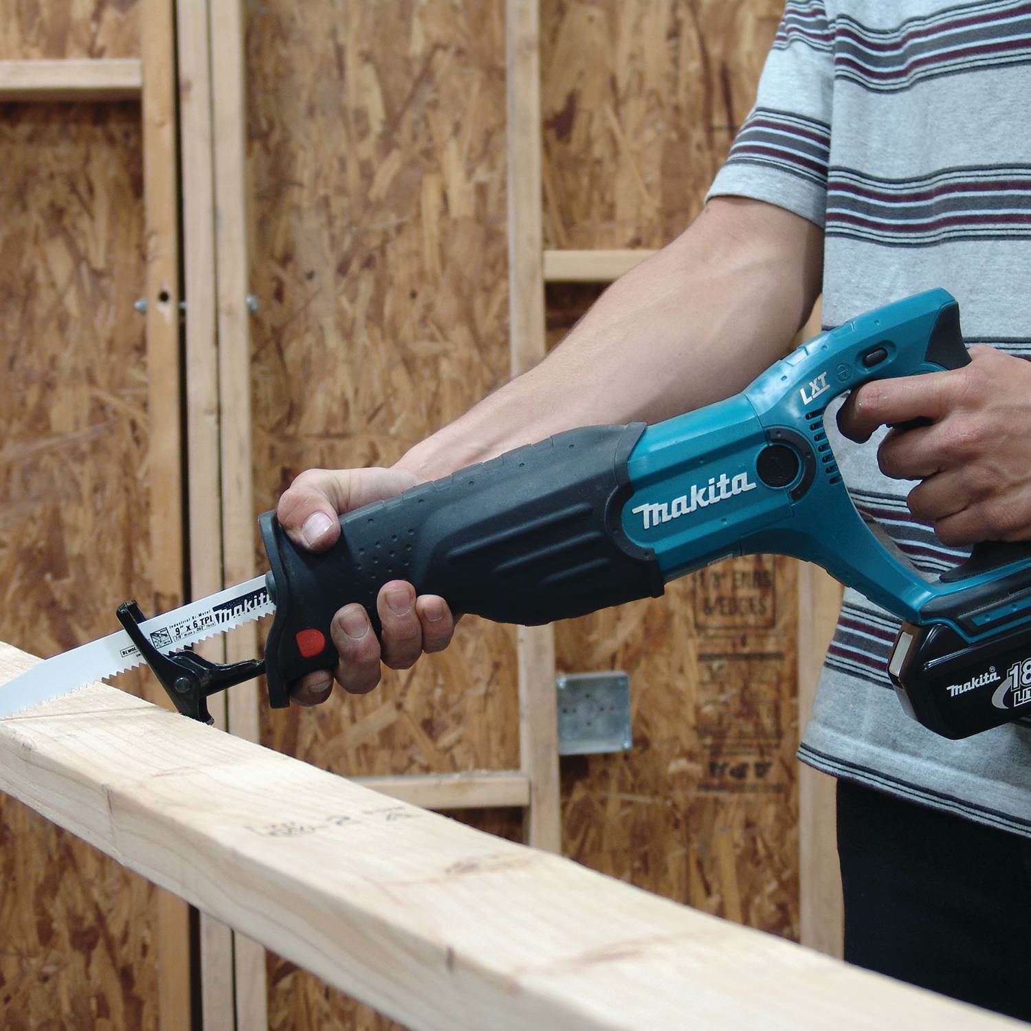 Makita 18V LXT 3.0Ah Lithium-Ion Cordless 4 Piece Kit with Battery (Open Box)