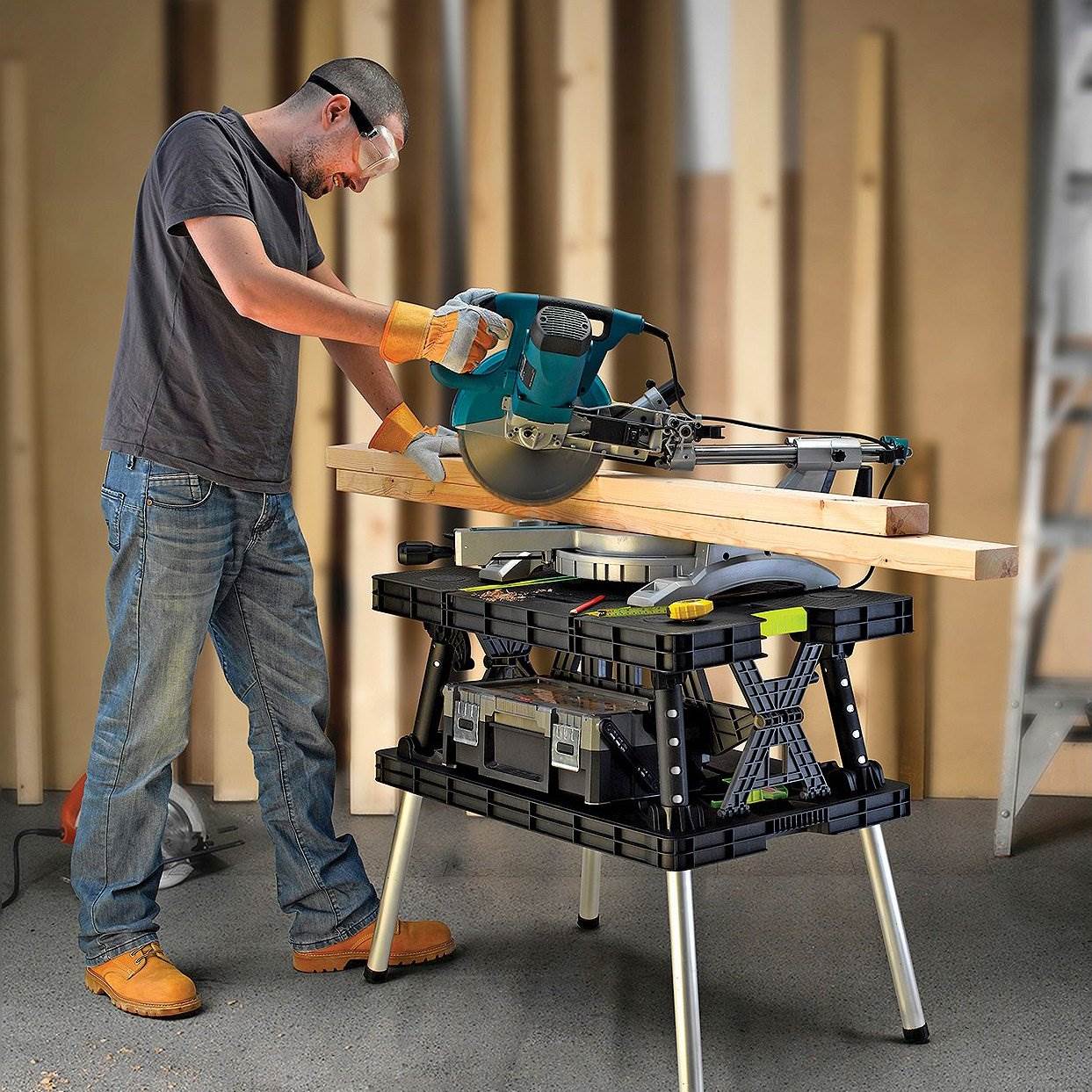 Keter Compact Portable Folding Workbench Work Table with Clamps, Green (Used)