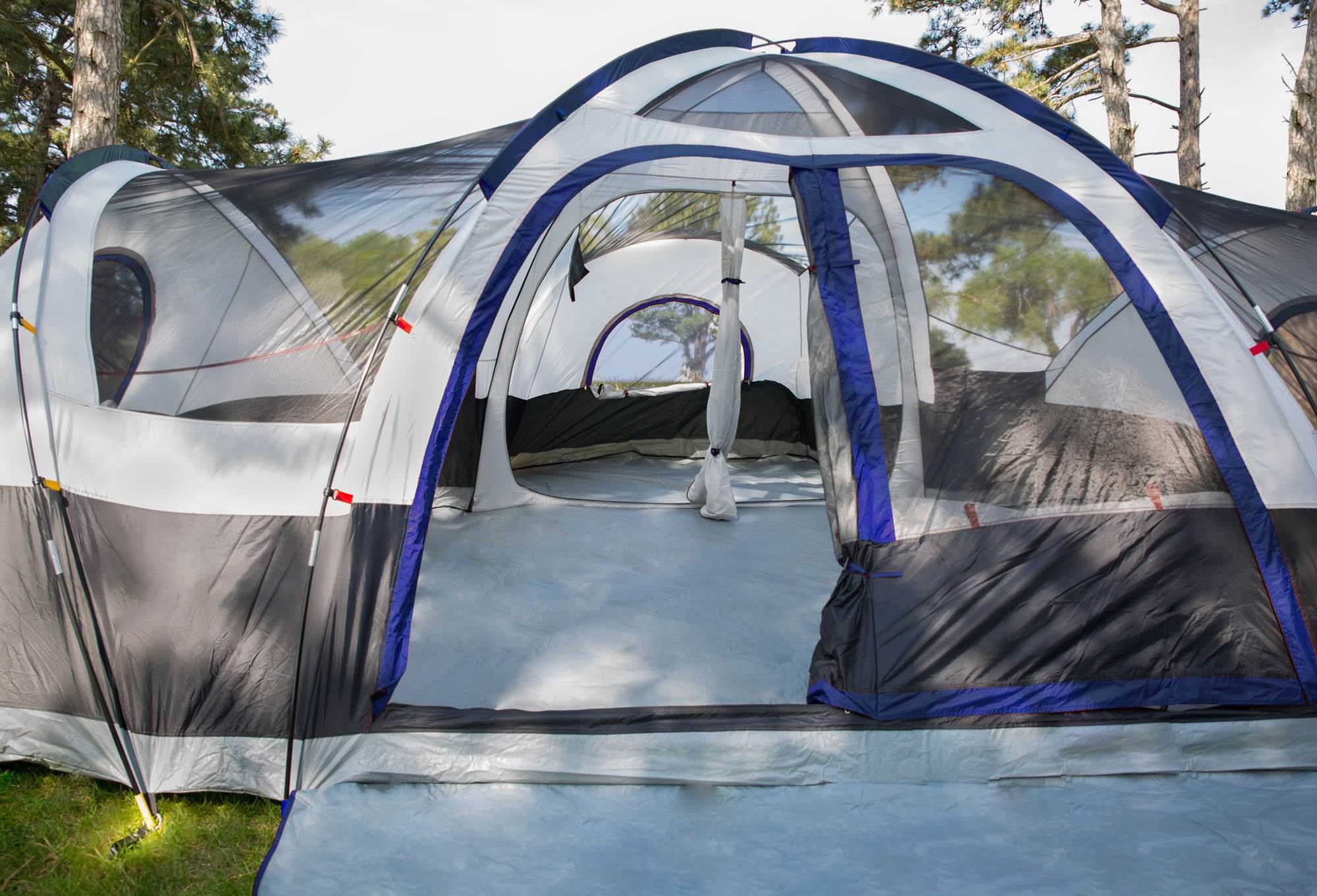 Tahoe Gear Manitoba 14-Person 20' x 17' Outdoor Tent with Rainfly (Open Box)